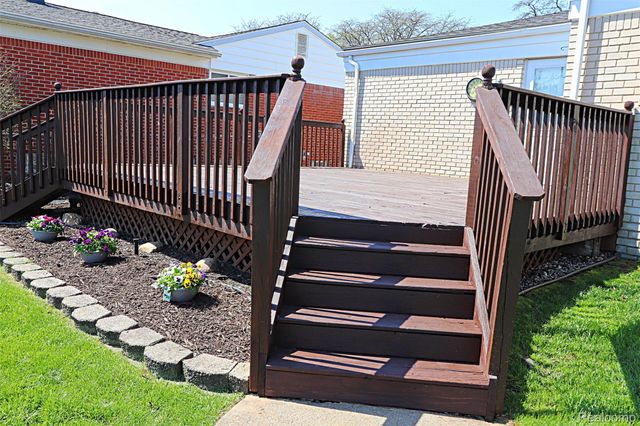 14182 Blue Skies Street, Livonia, MI 48154