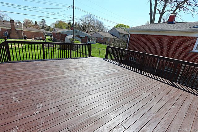 14182 Blue Skies Street, Livonia, MI 48154