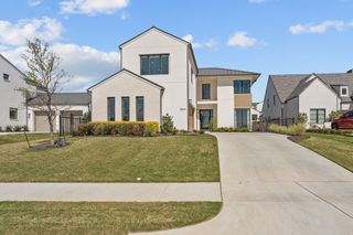 9644 Latour Lane, Fort Worth, TX 76126