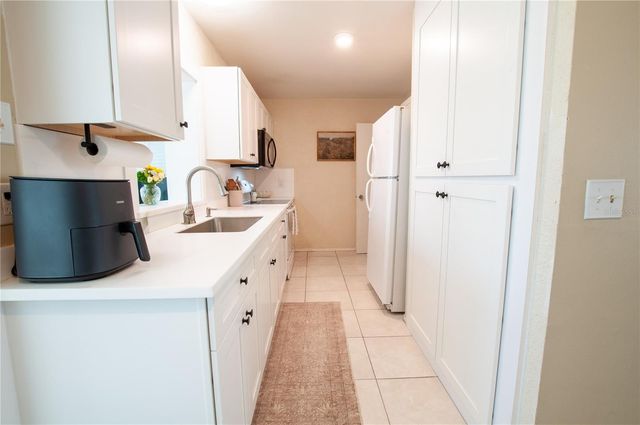 22295 MONTROSE AVENUE, Port Charlotte, FL 33952