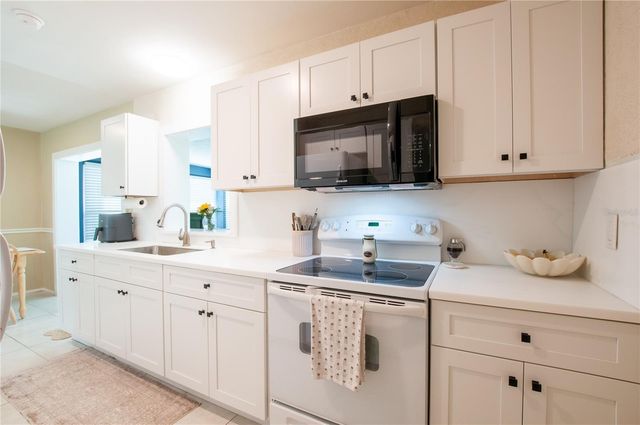 22295 MONTROSE AVENUE, Port Charlotte, FL 33952