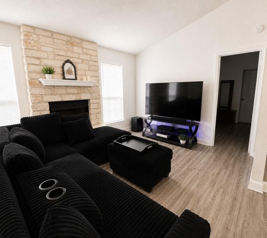 2013 Margalene WAY, Austin, TX 78728