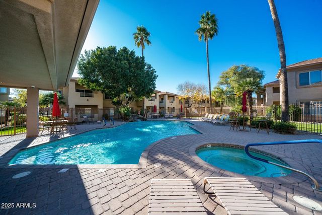 7401 W ARROWHEAD CLUBHOUSE Drive 2011, Glendale, AZ 85308