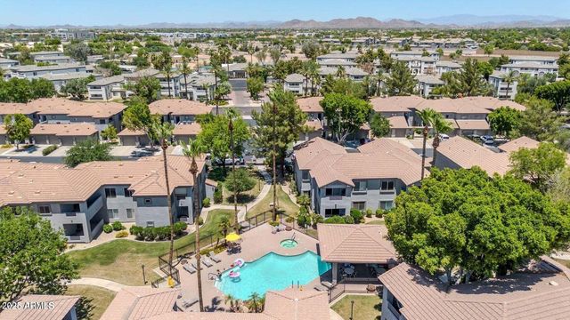 7401 W ARROWHEAD CLUBHOUSE Drive 2011, Glendale, AZ 85308