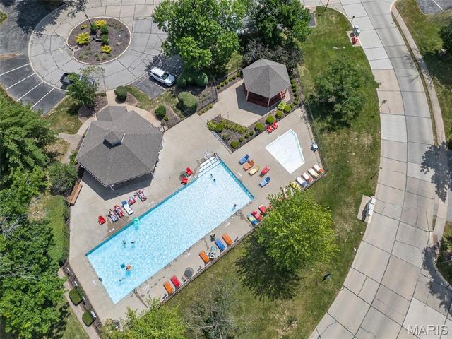 808 Sugar Valley Court 6, St Peters, MO 63376