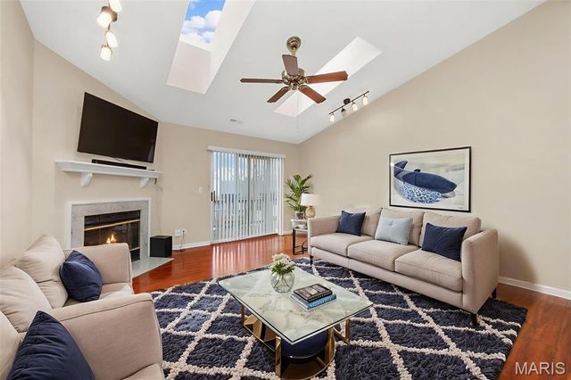 808 Sugar Valley Court 6, St Peters, MO 63376