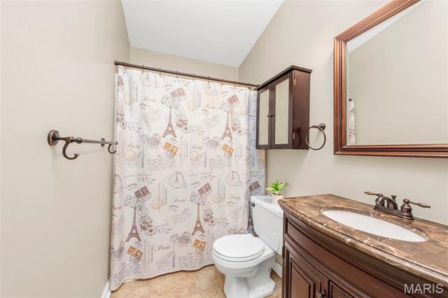 808 Sugar Valley Court 6, St Peters, MO 63376