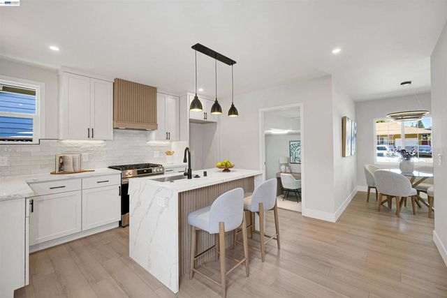 25353 Tarman Ave, Hayward, CA 94544