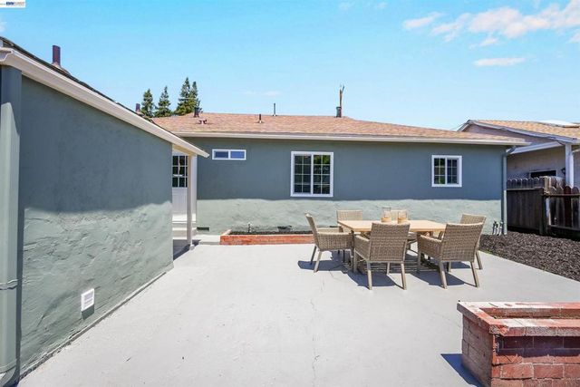 25353 Tarman Ave, Hayward, CA 94544