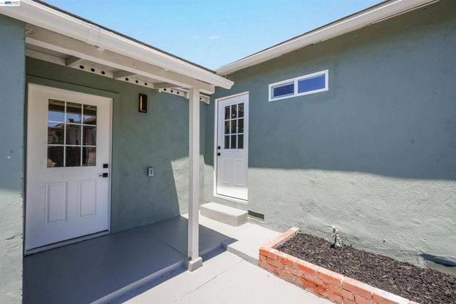 25353 Tarman Ave, Hayward, CA 94544