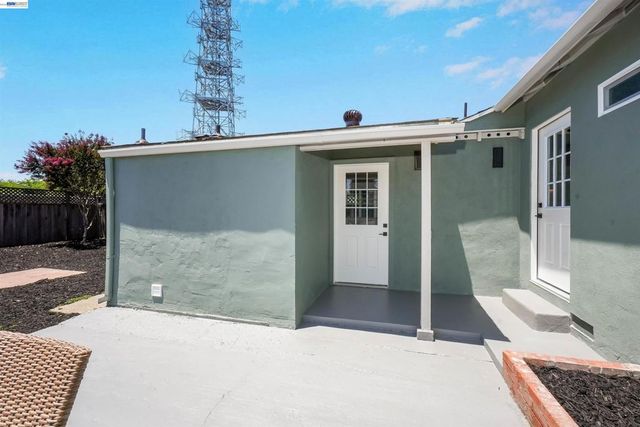 25353 Tarman Ave, Hayward, CA 94544