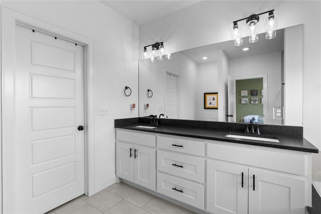 3 Manton Lane, Bella Vista, AR 72714