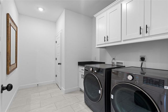 3 Manton Lane, Bella Vista, AR 72714
