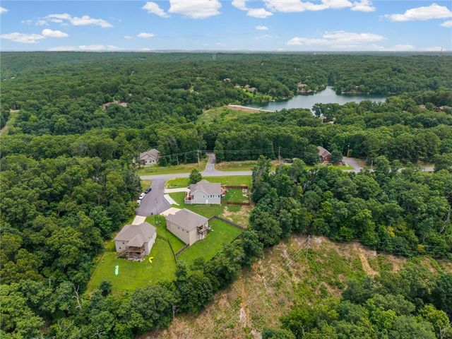 3 Manton Lane, Bella Vista, AR 72714