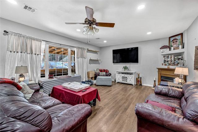 13751 E Ventris Road, Garfield, AR 72732