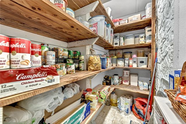 13751 E Ventris Road, Garfield, AR 72732