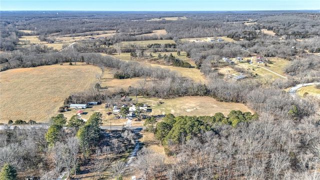 13751 E Ventris Road, Garfield, AR 72732