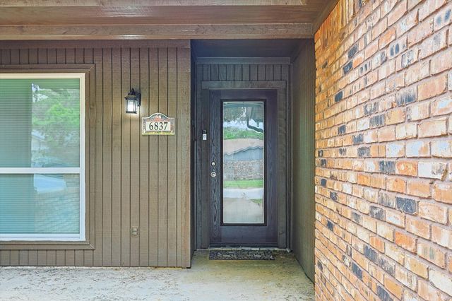 6837 Starnes Road, North Richland Hills, TX 76182