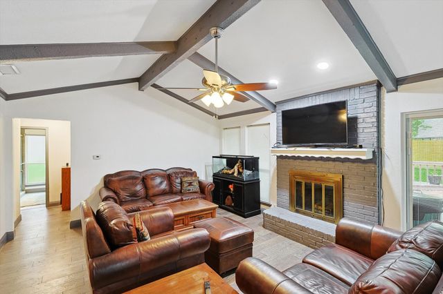6837 Starnes Road, North Richland Hills, TX 76182