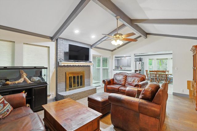 6837 Starnes Road, North Richland Hills, TX 76182