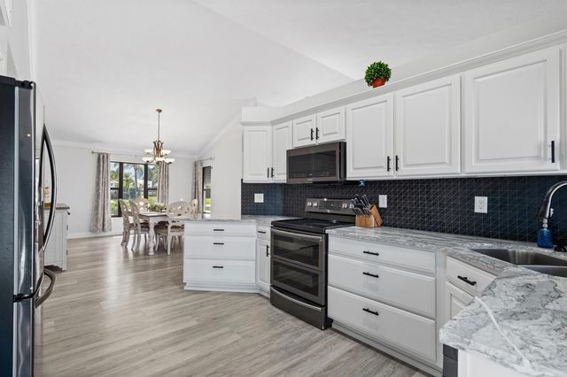 3111 SW Seaboard Avenue, Palm City, FL 34990