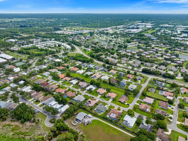 3111 SW Seaboard Avenue, Palm City, FL 34990