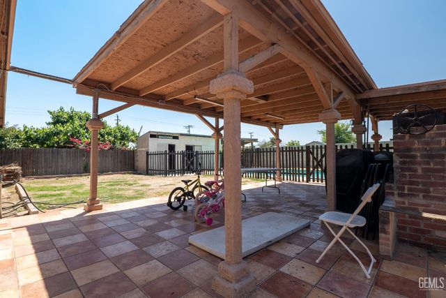 4809 Olivia Street, Bakersfield, CA 93307