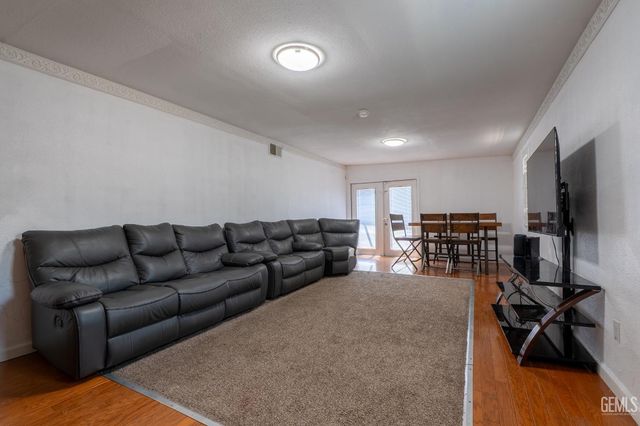 4809 Olivia Street, Bakersfield, CA 93307