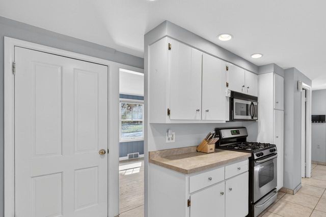450 Charles Lane, Madison, WI 53711