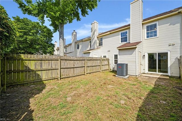 5589 Campus DR, Virginia Beach, VA 23462
