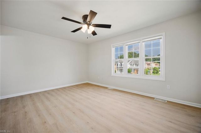 5589 Campus DR, Virginia Beach, VA 23462