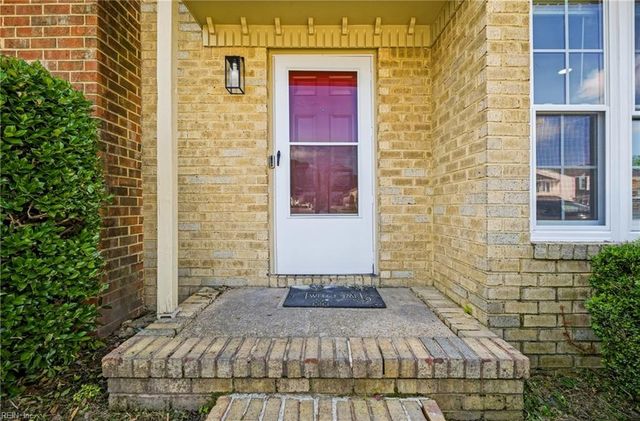 5589 Campus DR, Virginia Beach, VA 23462