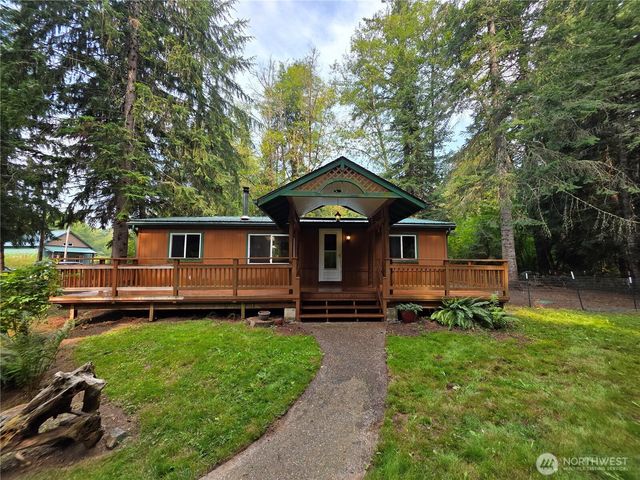 55509 310th Avenue Court E, Ashford, WA 98304