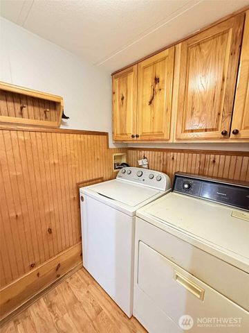 55509 310th Avenue Court E, Ashford, WA 98304