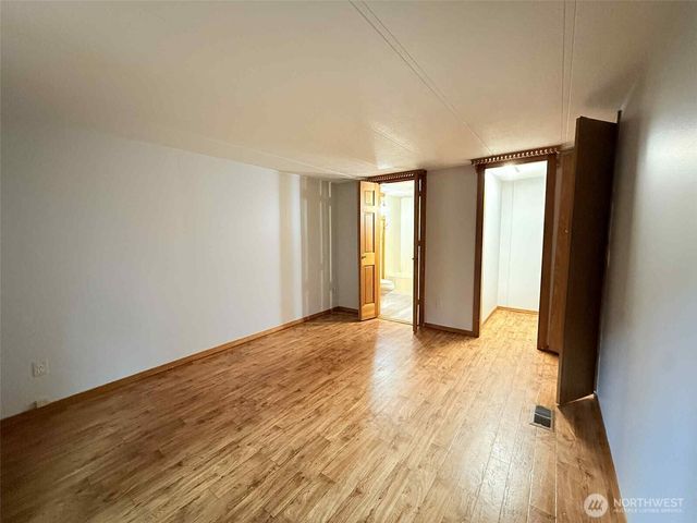 55509 310th Avenue Court E, Ashford, WA 98304