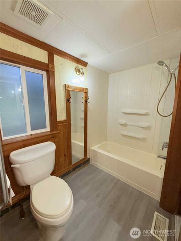 55509 310th Avenue Court E, Ashford, WA 98304