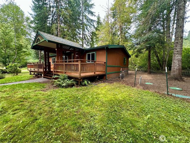 55509 310th Avenue Court E, Ashford, WA 98304