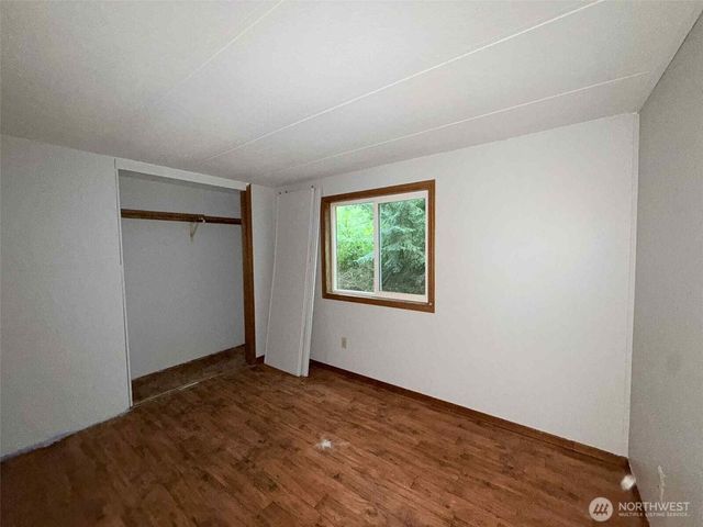 55509 310th Avenue Court E, Ashford, WA 98304