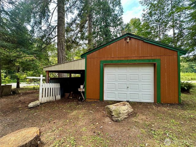 55509 310th Avenue Court E, Ashford, WA 98304