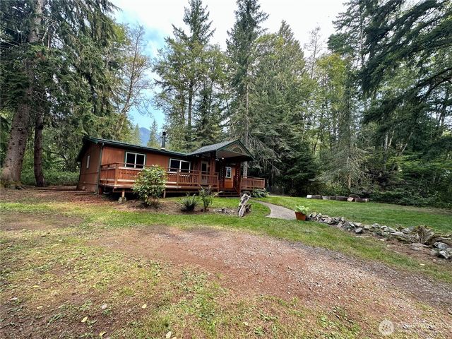 55509 310th Avenue Court E, Ashford, WA 98304