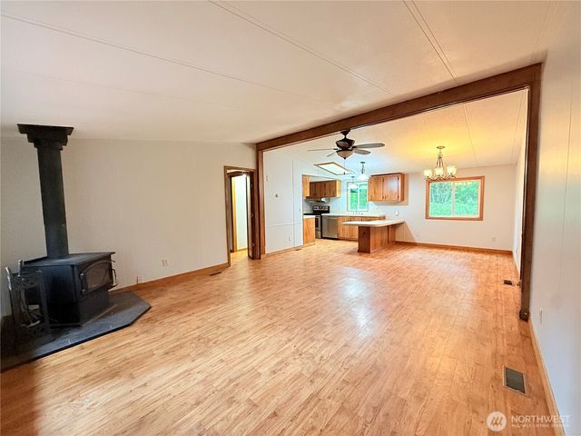 55509 310th Avenue Court E, Ashford, WA 98304