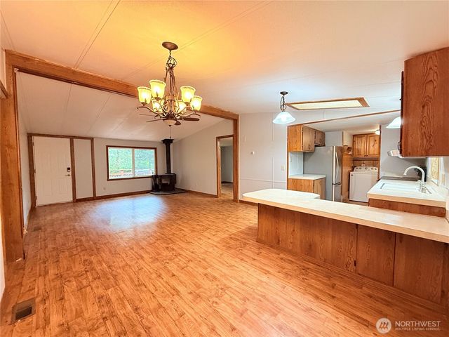 55509 310th Avenue Court E, Ashford, WA 98304