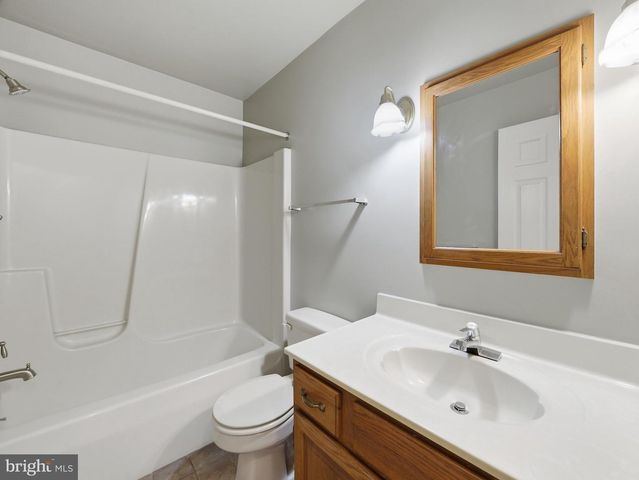 23 WHITTIER HTS, Hagerstown, MD 21742