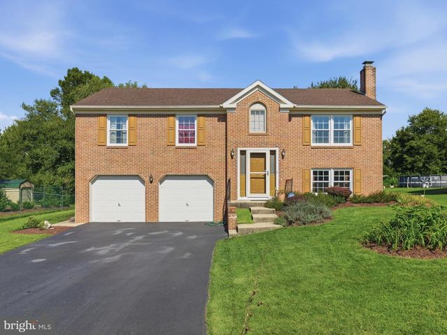 23 WHITTIER HTS, Hagerstown, MD 21742