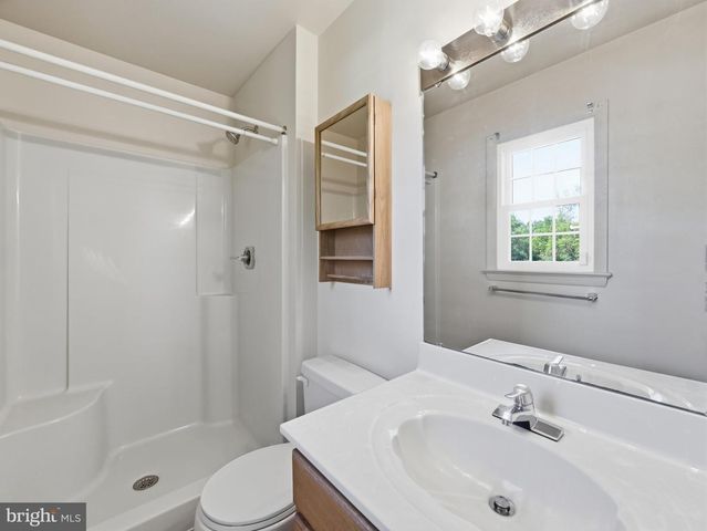 23 WHITTIER HTS, Hagerstown, MD 21742