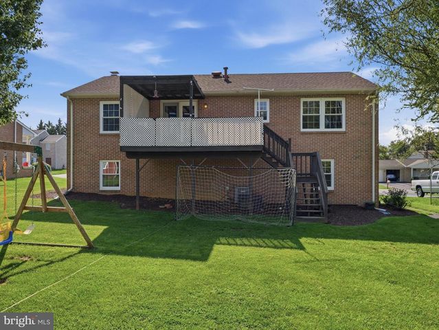 23 WHITTIER HTS, Hagerstown, MD 21742