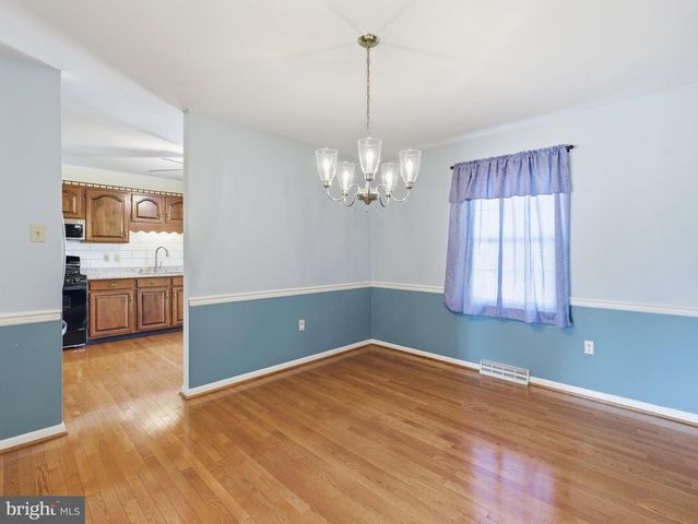 23 WHITTIER HTS, Hagerstown, MD 21742