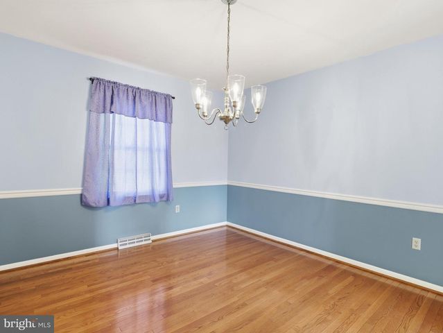 23 WHITTIER HTS, Hagerstown, MD 21742