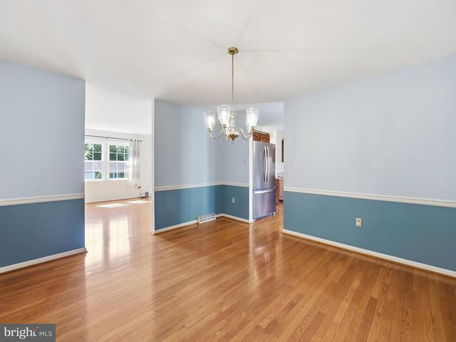 23 WHITTIER HTS, Hagerstown, MD 21742