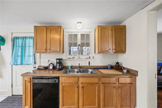2165 Five Mile Line Road, Penfield, NY 14526